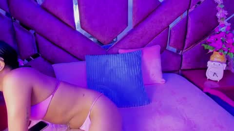 Milly Print online show from September 20, 2025, 3:18 am