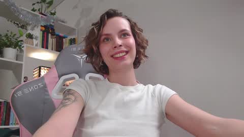 Milly online show from January 19, 2025, 1:33 pm