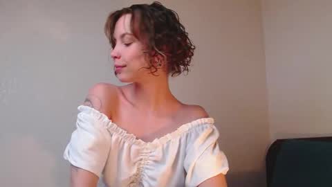 Milly online show from October 4, 2025, 7:50 am