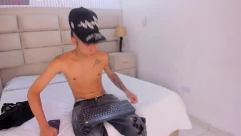 Milo online show from April 21, 2026, 8:55 pm