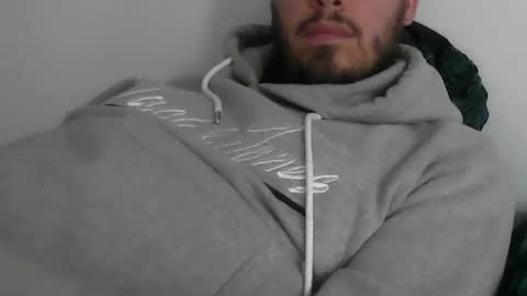 milowww1601 online show from December 14, 2024, 2:42 pm