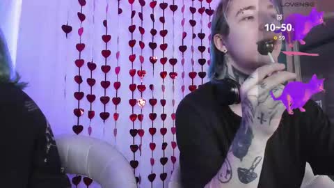 milten_trish online show from March 10, 2025, 12:40 am
