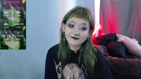 milten_trish online show from May 8, 2026, 1:49 pm