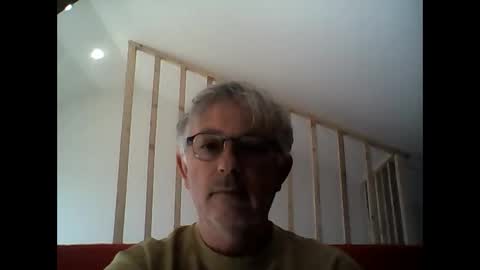 milu72 online show from April 21, 2026, 2:23 pm