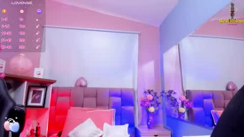  Milu Belucci  online show from November 21, 2025, 3:00 pm