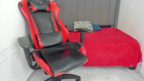 Miluu online show from January 15, 2025, 12:41 am