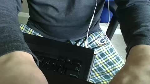 milwaukeebadger24 online show from January 8, 2025, 7:34 pm