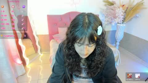 mily_tay online show from April 8, 2026, 11:43 am