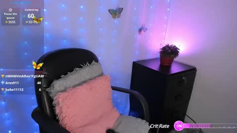 Snapshot of milysauria_ chatting on March 6, 2025, 11:47 am Mily online show from March 6, 2025, 11:47 am