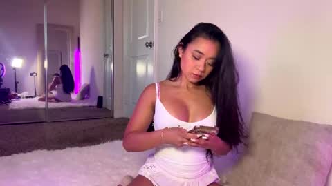 Mimi Baby online show from October 25, 2025, 12:18 am