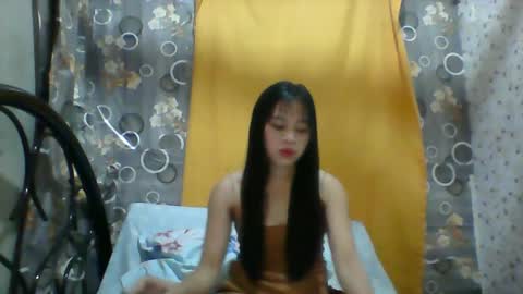 mimiyolove online show from February 6, 2025, 10:48 am