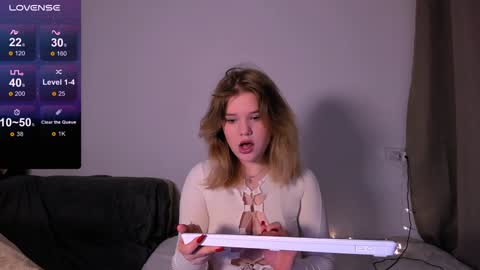 hi Im Mina  online show from December 20, 2024, 1:47 am