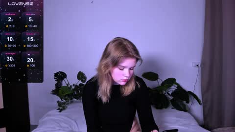 hi Im Mina  online show from January 23, 2025, 12:30 pm