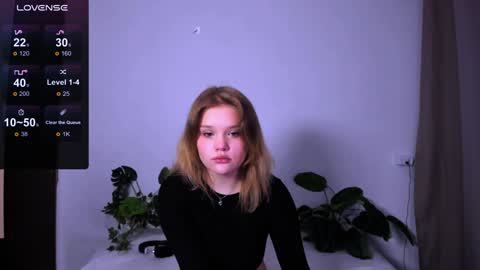 hi Im Mina  online show from January 24, 2025, 9:06 am