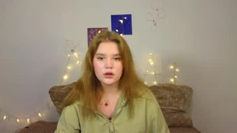 hi Im Mina  online show from April 12, 2026, 9:47 am