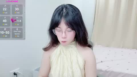 Snapshot of minaaaa69879 chatting on June 25, 2026, 5:12 am Na online show from June 25, 2026, 5:12 am