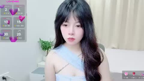 Snapshot of minaaaa69879 chatting on July 5, 2026, 2:18 am Na online show from July 5, 2026, 2:18 am