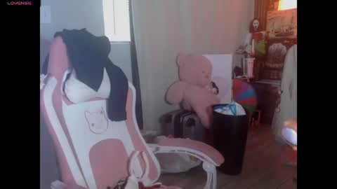  MINA  online show from April 22, 2026, 9:27 pm