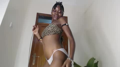 minatah6 online show from November 18, 2025, 3:38 pm