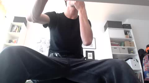 Mindly online show from October 16, 2025, 11:55 am