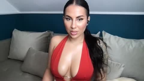 Mindy online show from October 31, 2025, 5:36 pm