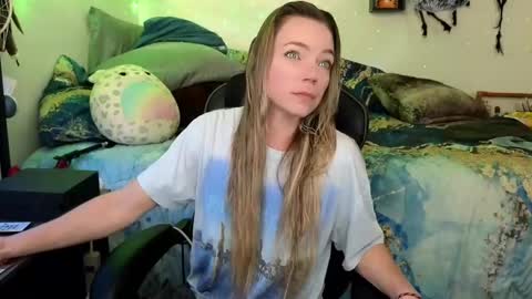 Mindy Mars online show from February 24, 2025, 4:36 pm