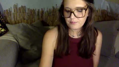 Snapshot of mindymounds chatting on May 8, 2026, 8:52 am Mindy online show from May 8, 2026, 8:52 am