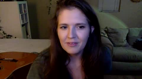 Snapshot of mindymounds chatting on July 14, 2026, 3:11 am Mindy online show from July 14, 2026, 3:11 am