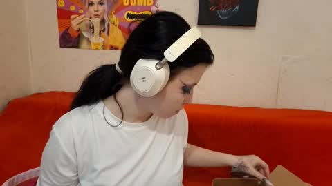 Mindy online show from February 20, 2026, 6:37 am