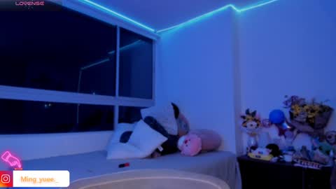 My name is Fer Nice to meet you  give it a thumbs up please its important online show from January 18, 2025, 2:58 am