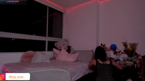 My name is Fer Nice to meet you  give it a thumbs up please its important online show from January 21, 2025, 2:11 am