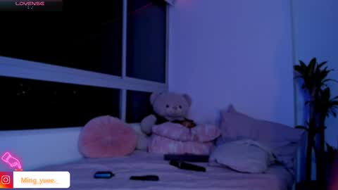 My name is Fer Nice to meet you  give it a thumbs up please its important online show from February 11, 2025, 5:37 am