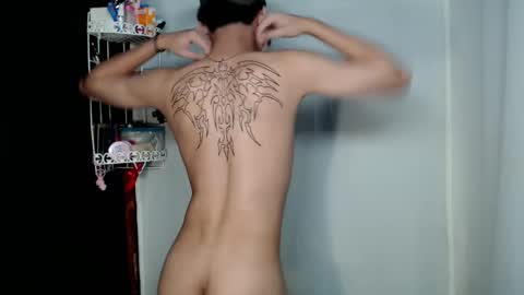 mingkla_man online show from March 4, 2026, 4:57 pm