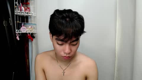 mingkla_man online show from March 7, 2026, 2:19 am