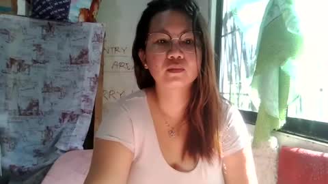 Snapshot of minimahal chatting on June 16, 2026, 7:11 am minimahal online show from June 16, 2026, 7:11 am