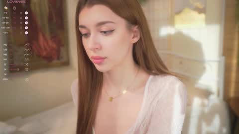 Rina online show from September 28, 2025, 1:38 pm