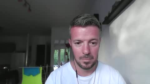 minka28 online show from April 25, 2026, 5:32 pm