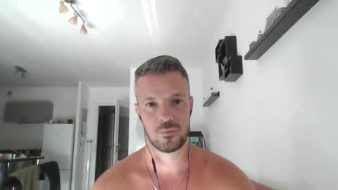 Snapshot of minka28 chatting on July 23, 2026, 2:59 pm minka28 online show from July 23, 2026, 2:59 pm