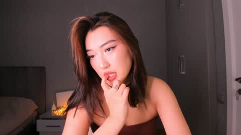 minnie_jin online show from February 5, 2025, 2:16 pm