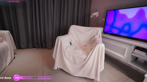 minnie_jin online show from September 20, 2025, 1:56 pm