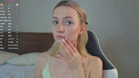 Snapshot of minnietammy chatting on September 26, 2025, 1:20 am Mary is here 3 My favorite patterns 77143222321Try my private online show from September 26, 2025, 1:20 am