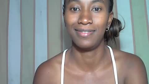 minouch211907 online show from February 28, 2025, 4:53 pm