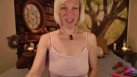 Tessa Rae online show from July 18, 2026, 3:49 pm