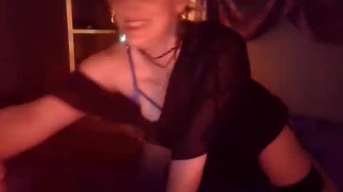 minxtress_macabre online show from January 24, 2025, 11:45 pm