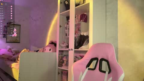 Mira online show from April 27, 2026, 9:13 pm