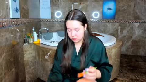 Mira online show from March 5, 2025, 2:46 am