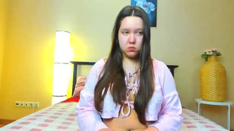 Mira online show from March 11, 2025, 1:48 am