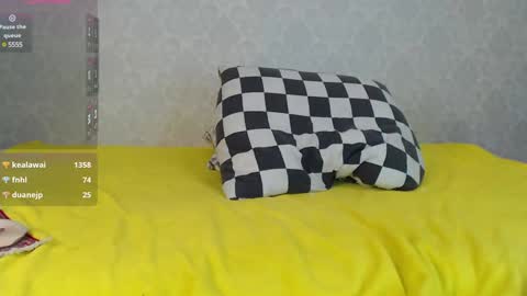 mira_one_ online show from January 18, 2025, 4:10 pm