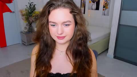 Emma online show from February 5, 2025, 1:11 pm