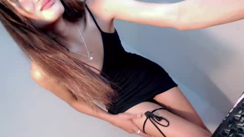 Zoey online show from February 26, 2025, 12:27 am